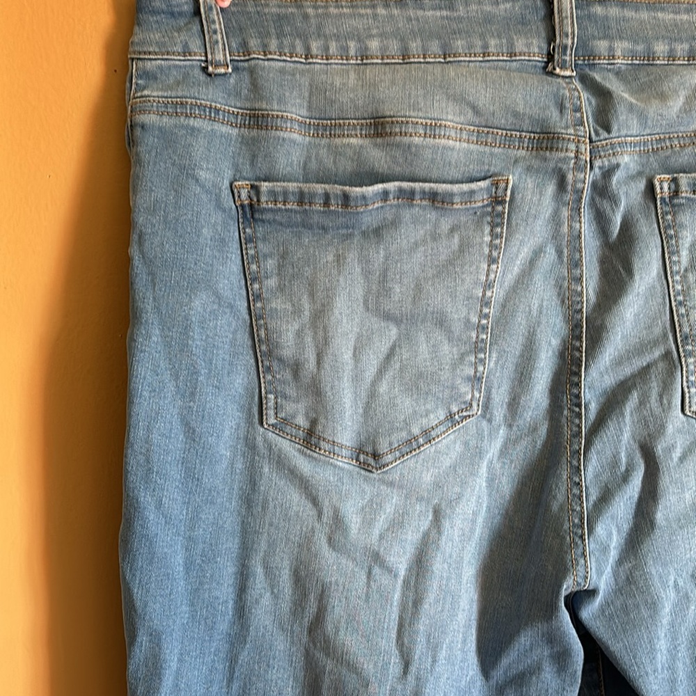 Plus Size Ripped Jeans - Picture 8 of 10